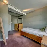 The Royal Suite - Village Penthouse, Private Hot Tub With Mountain Views