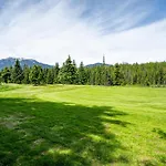 Gleneagle 1 | Townhome, 700M To Skiing, Near Free Village Shuttle, Fireplace, Secure Parking