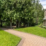 Gables 25 | Best Townhome Location! Walk Everywhere In 5 Mins
