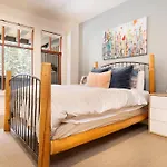 3Br, Taluswood Heights, Luxury, Private Hot Tub, Ski-In Ski-Out, By Harmony Whistler