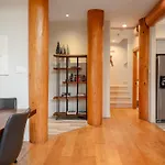 Luxury Mountain Retreat With Private Hot Tub By Harmony Whistler