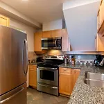 Renovated Ski In Ski Out 2 Bedroom 1 Bedroom Plus Enclosed Loft