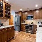 Large Village Loft With Private Hot Tub And Private Sauna