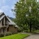 Wintergreen 34 | Townhome A Short Walk To Skiing & Blackcomb Gondola, Secure Parking