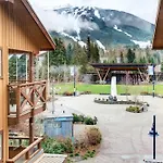 Marketplace Lodge 326