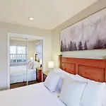 Town Plaza Suites