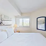Marketplace Lodge