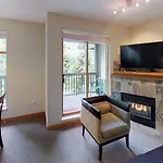 Stoney Creek Northstar By Whistler Premier