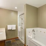 Horstman House By Whistler Premier