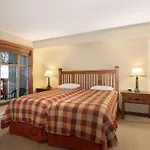 Horstman House By Whistler Premier