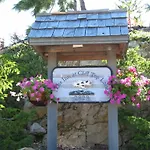 Inn At Clifftop Lane Bed And Breakfast