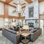 The Best Top Floor Ski-In/Ski-Out At The Aspens