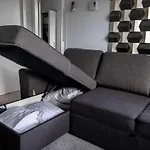 The Modern Whistler Apartment - Ski-In Ski-Out