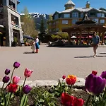 Whistler Town Plaza By Latour Hotels And Resorts