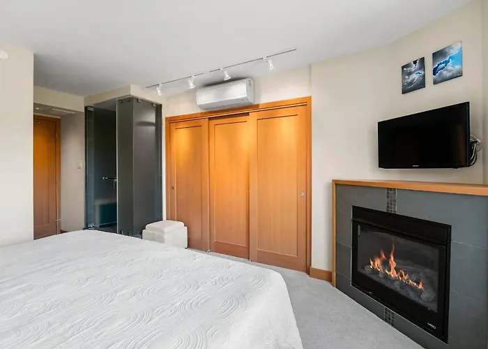 Ski In/Out, Steam Shower, Pool, Hot Tub, Sauna