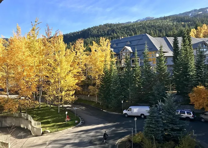 The Best Top Floor Ski-In/Ski-Out At The Aspens