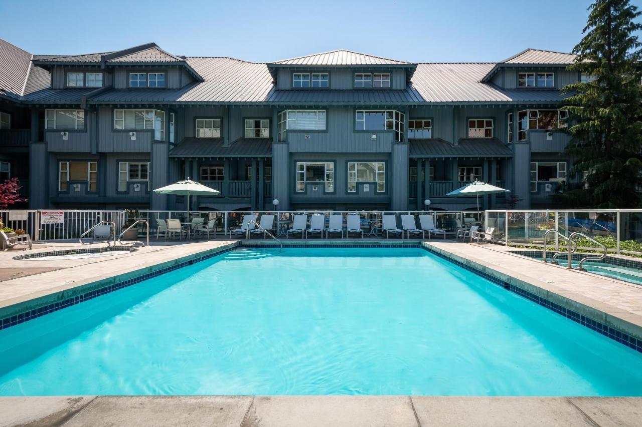 Hotel Glacier Lodge 4*