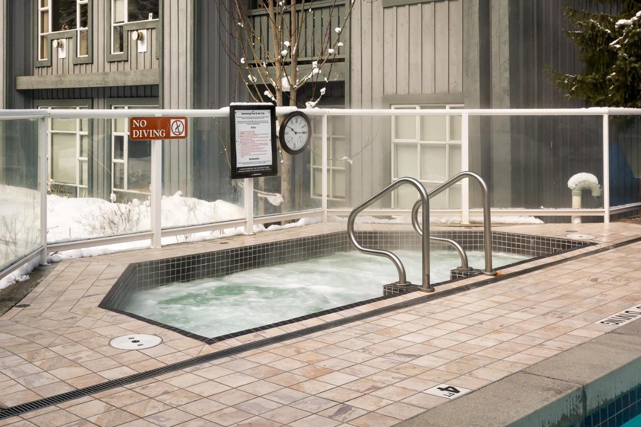 Hotel Glacier Lodge 4*