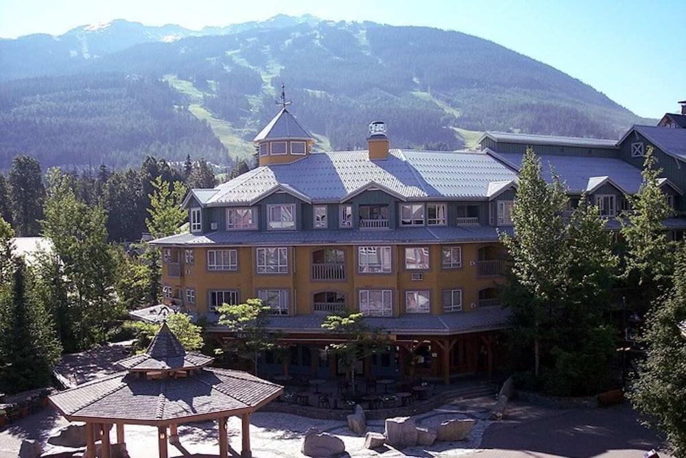 Resortquest At The Town Plaza Hotel
