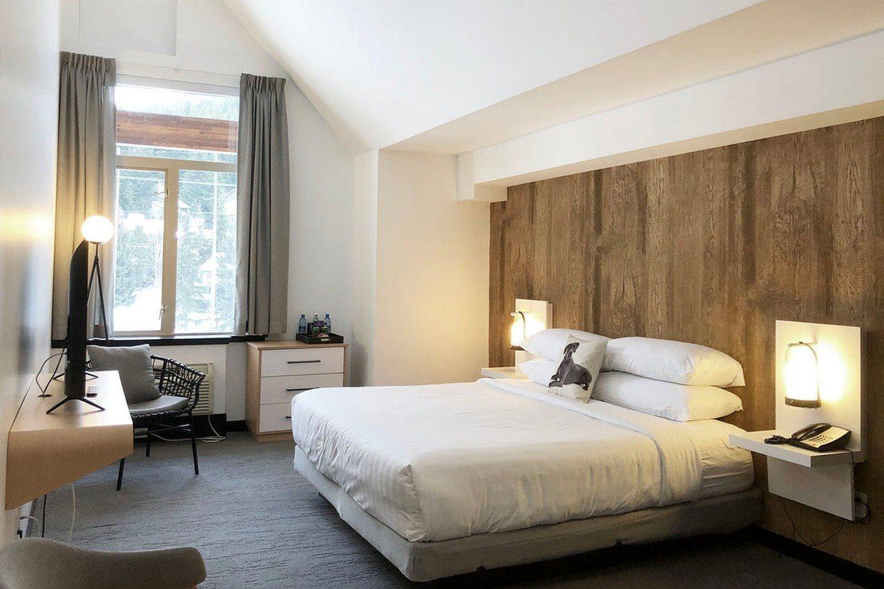 Hotel Aava