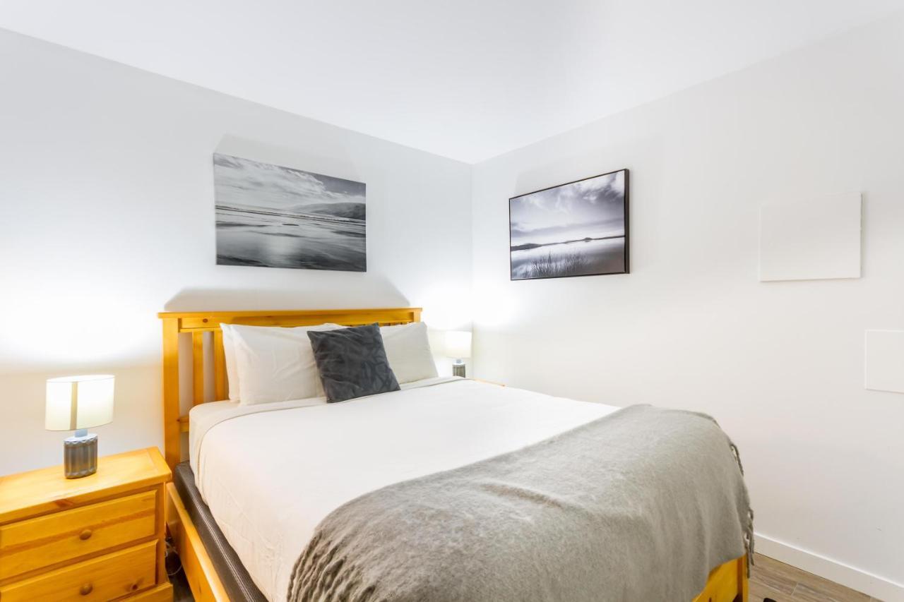 Cute And Cozy, Walk To Gondola In Out Holiday home Whistler