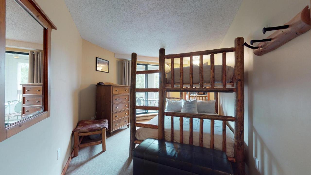 Elegant In Out By Harmony Holiday home Whistler