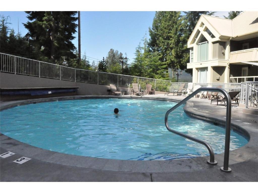In Out With Pool And Hot Tub By Harmony
