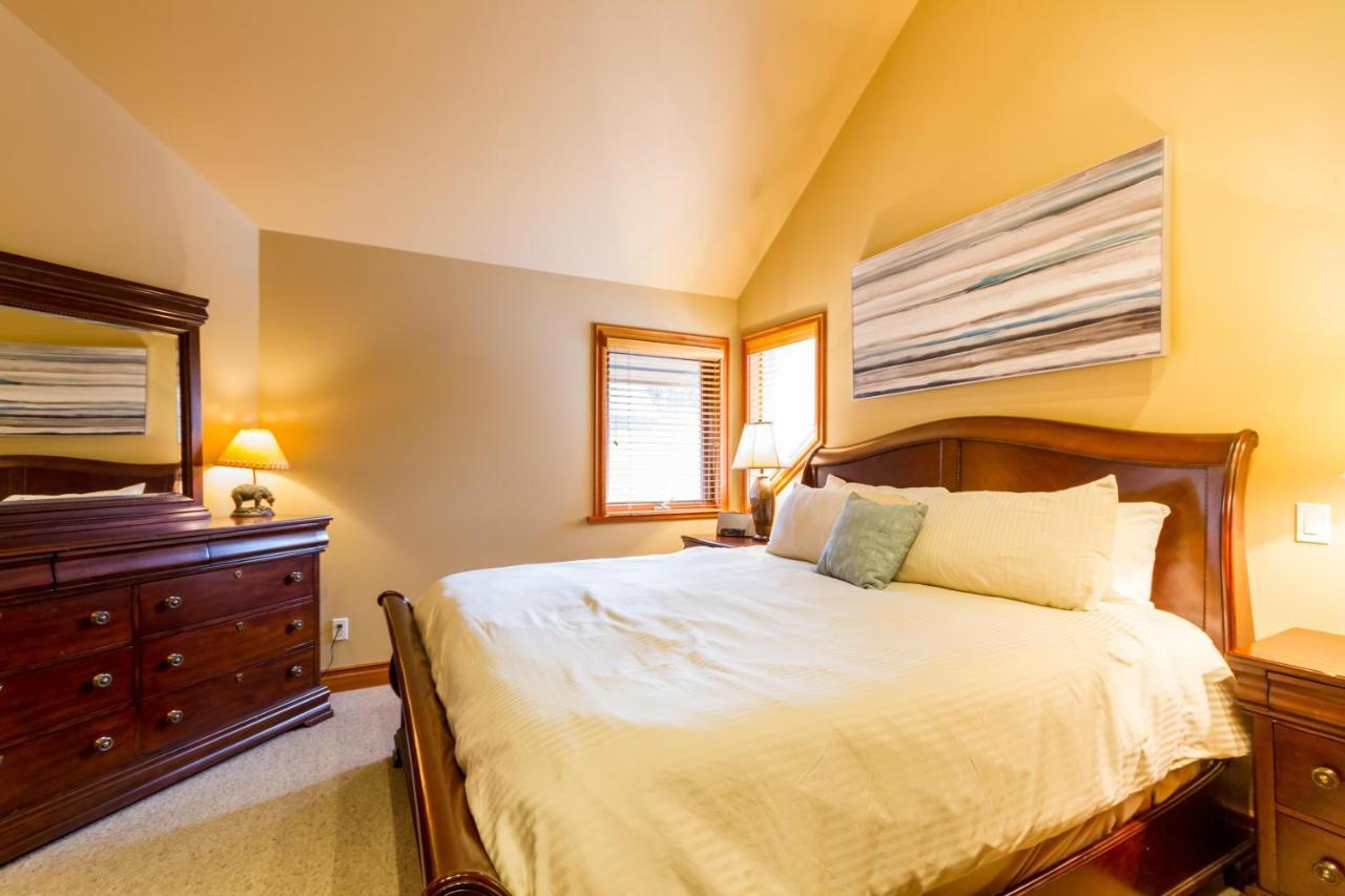 8140 Nicklaus North * Whistler