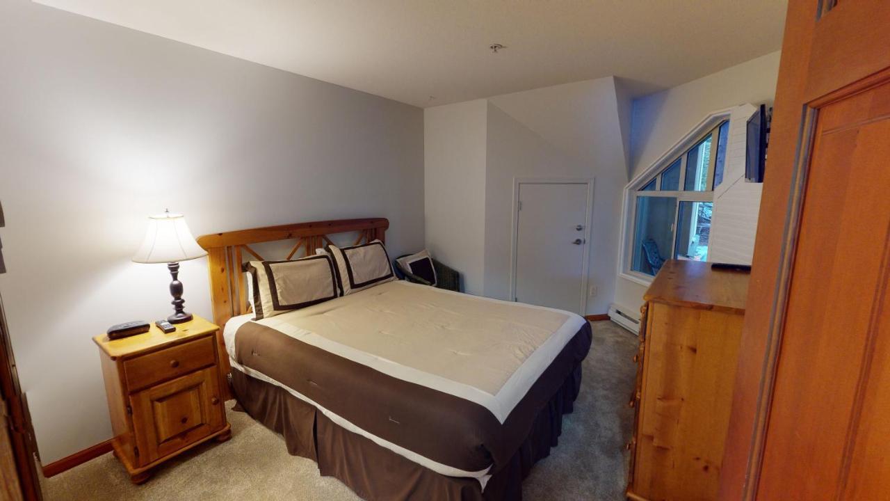 Stoney Creek- Lagoons By Premier Apartment *