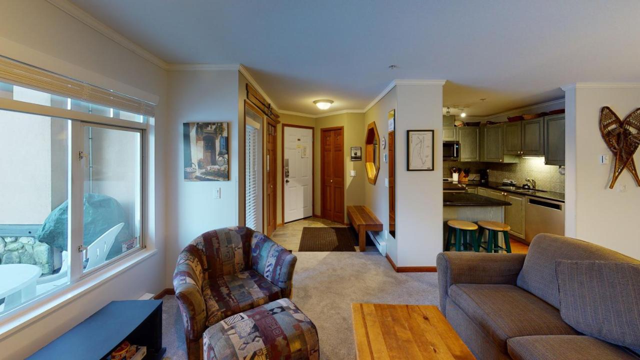 Apartment Stoney Creek- Lagoons By Premier *