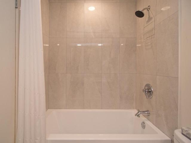 Apartment Hearthstone Loft, Village Centre, Private Hot Tub, Sleeps 6 Whistler
