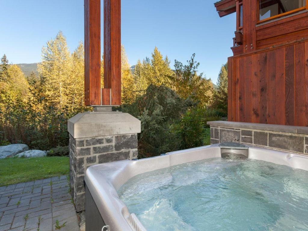Deluxe 3 Level Townhome Private Hot Tub Media Room, Outdoor Living 26 Whistler