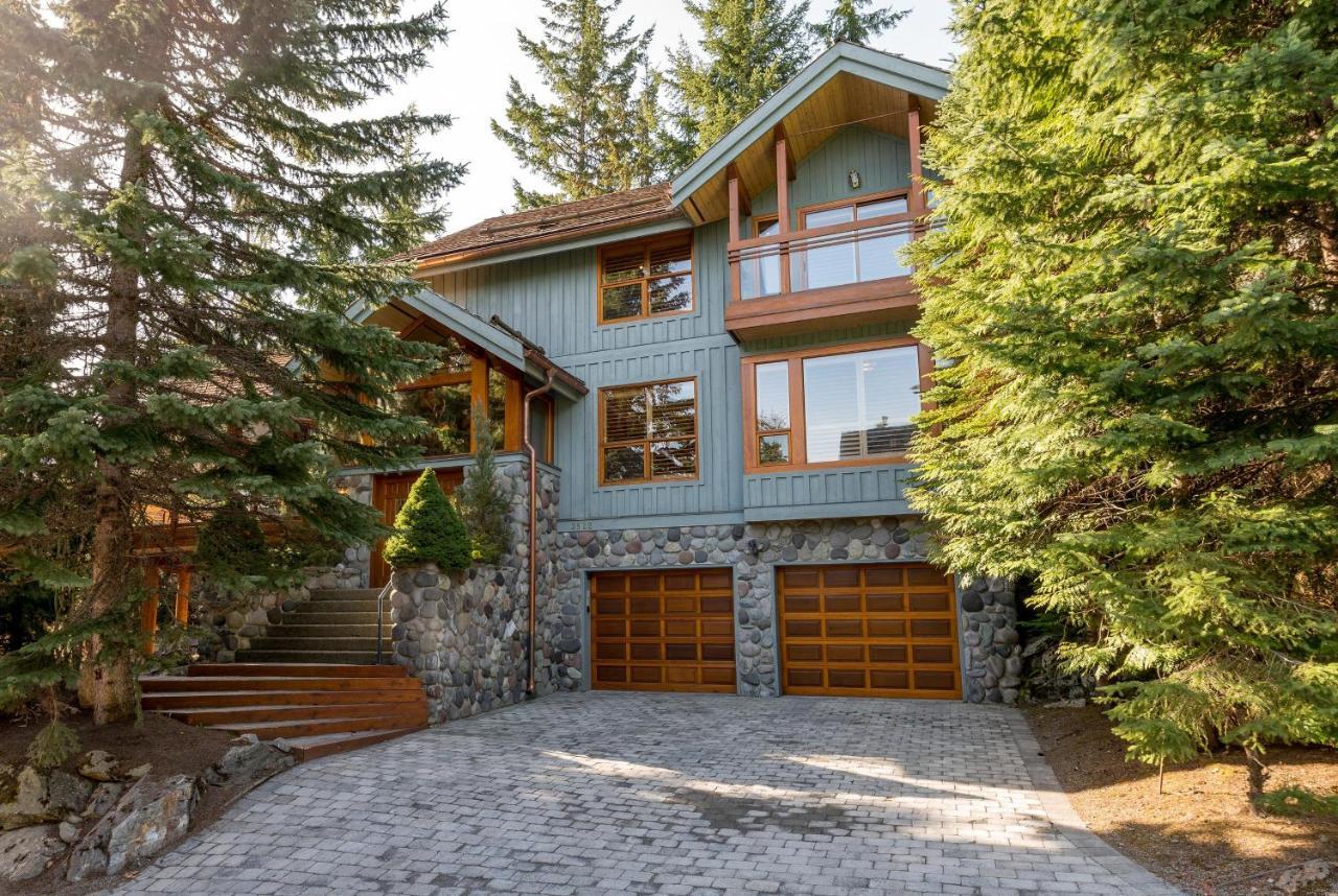 Holiday home Luxury 5 Bedroom Blueberry Whistler
