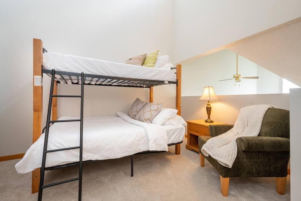 Wildwood By Cozystay Signature Apartment Whistler