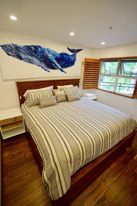 Luxury In/out+ Parking+hottub + Pool * Whistler
