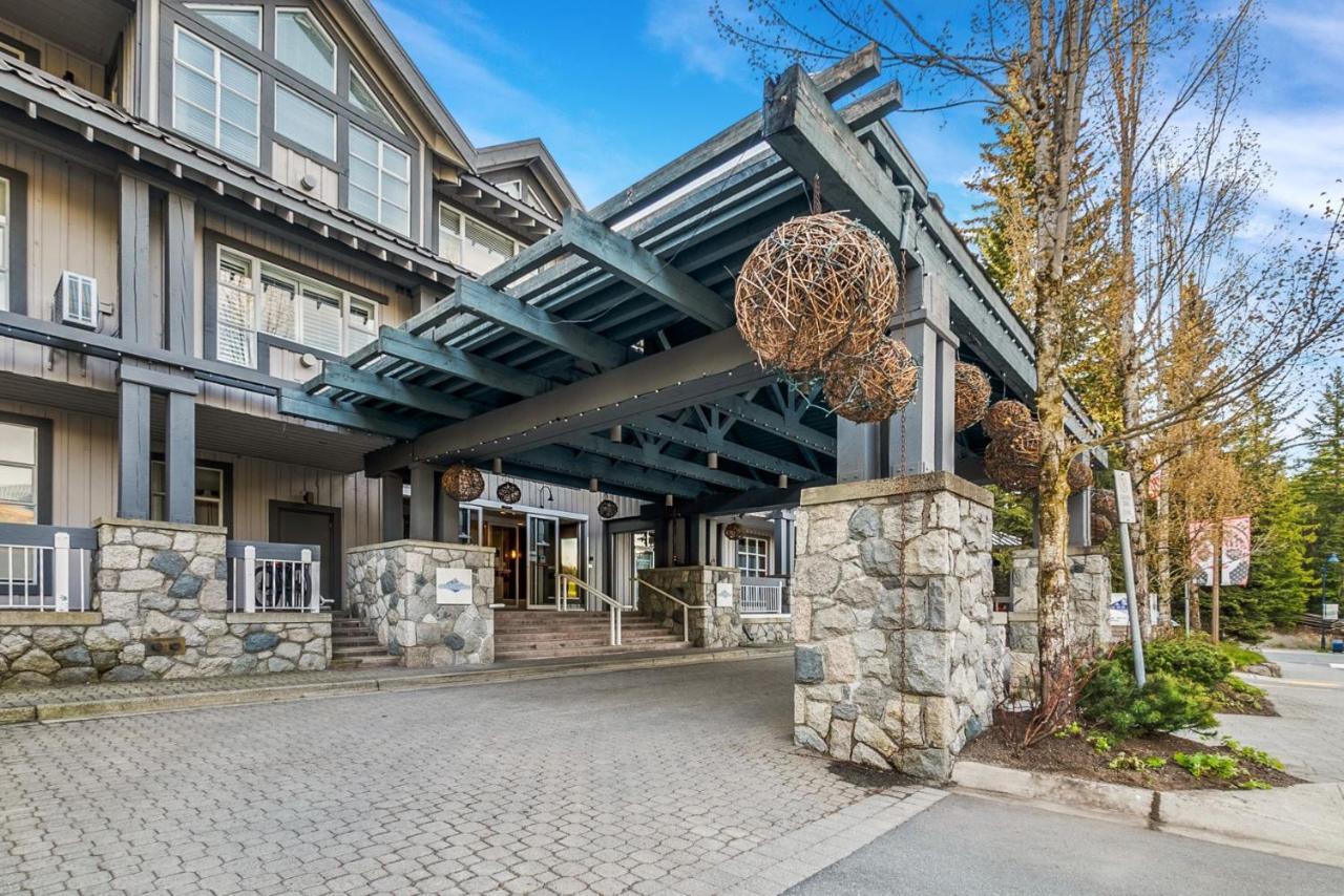 Luxury And Modern At Blackcomb Base * Whistler