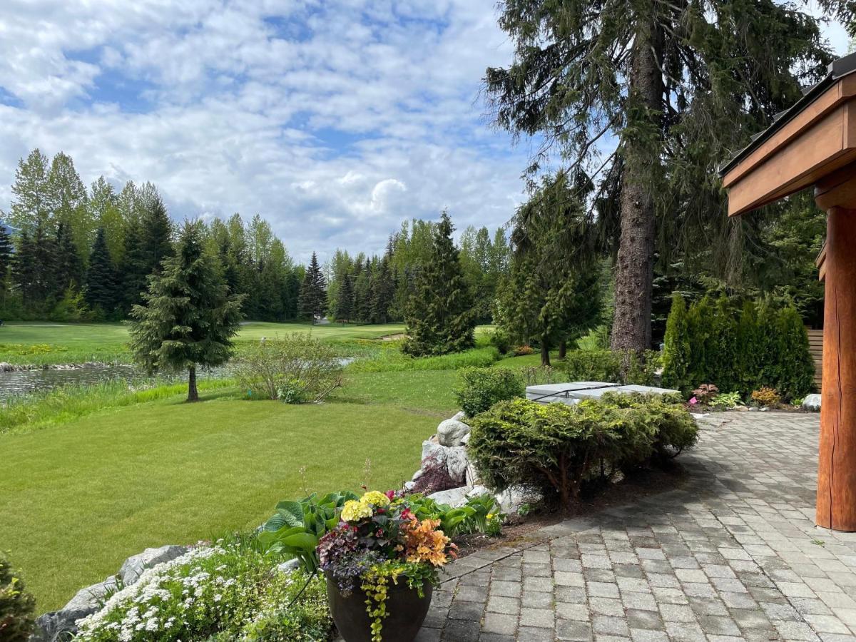 8140 Nicklaus North * Whistler