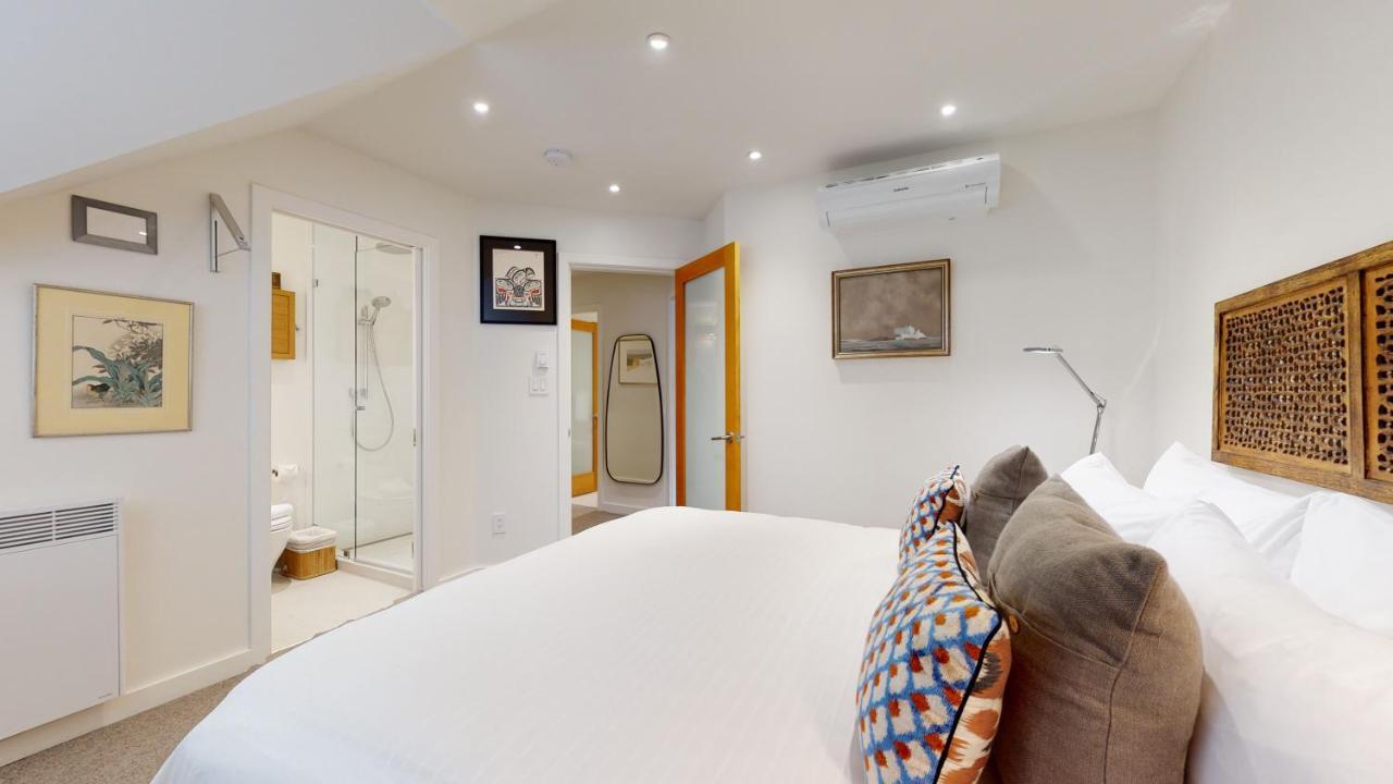 Luxury In A Prime Location By Harmony