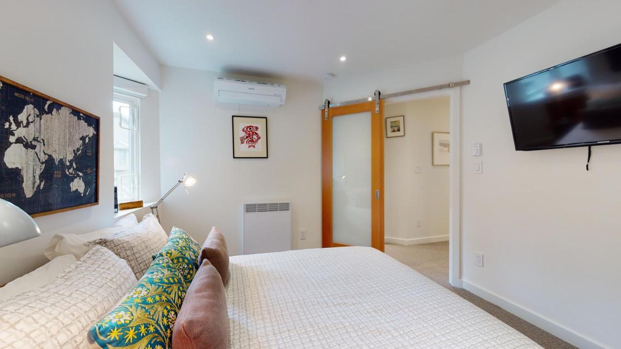Luxury In A Prime Location By Harmony Holiday home