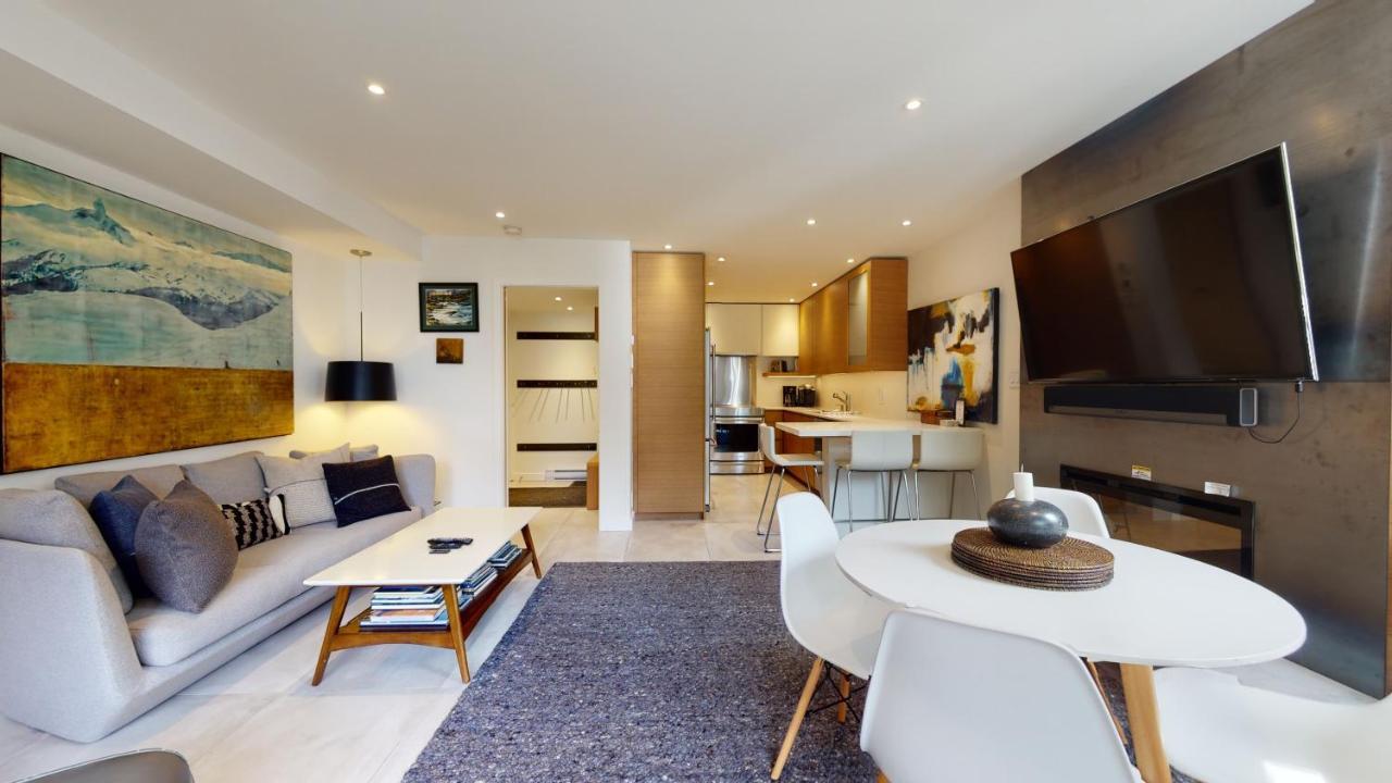 Luxury In A Prime Location By Harmony *
