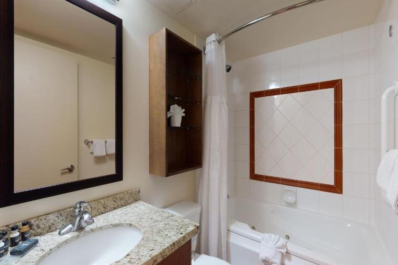 Hotel Peak Whistler