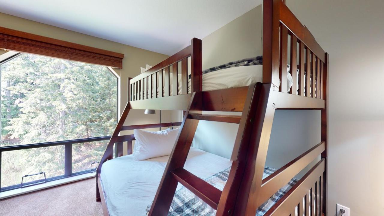 Floor With Pool And Hot Tub By Harmony Holiday home Whistler
