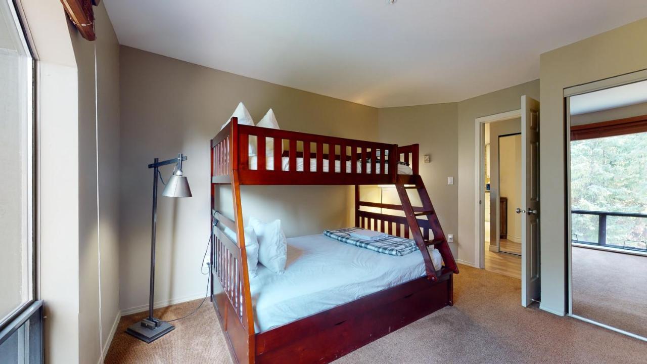 Floor With Pool And Hot Tub By Harmony *