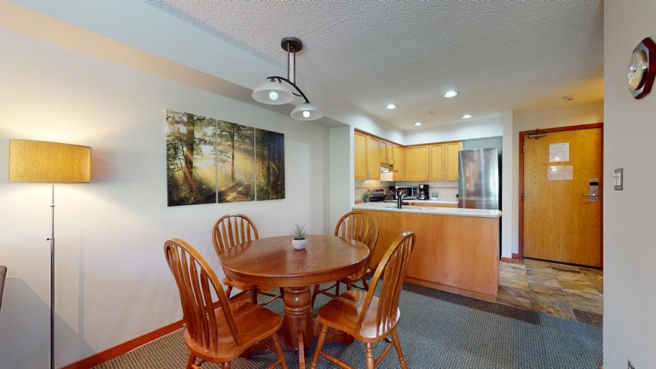 Cozy 1br, Steps From Creekside Gondola By Harmony Vacations * Whistler