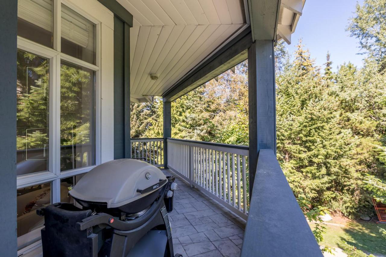 Panoramic Views From Gorgeous 2 Bed - Village Location Holiday home *