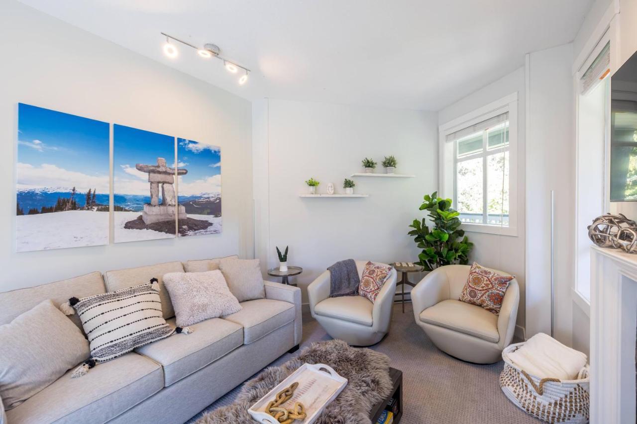 Panoramic Views From Gorgeous 2 Bed - Village Location * Whistler