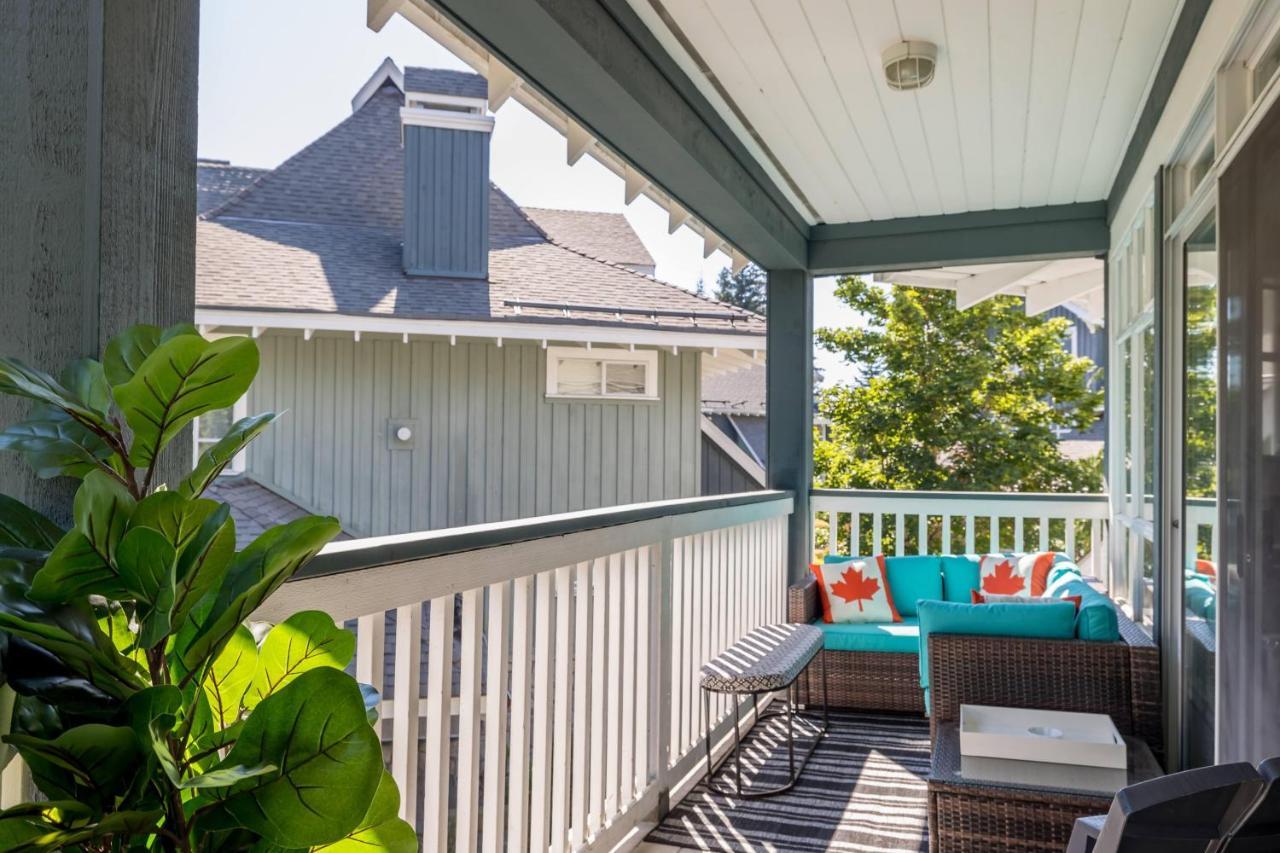 Panoramic Views From Gorgeous 2 Bed - Village Location Whistler