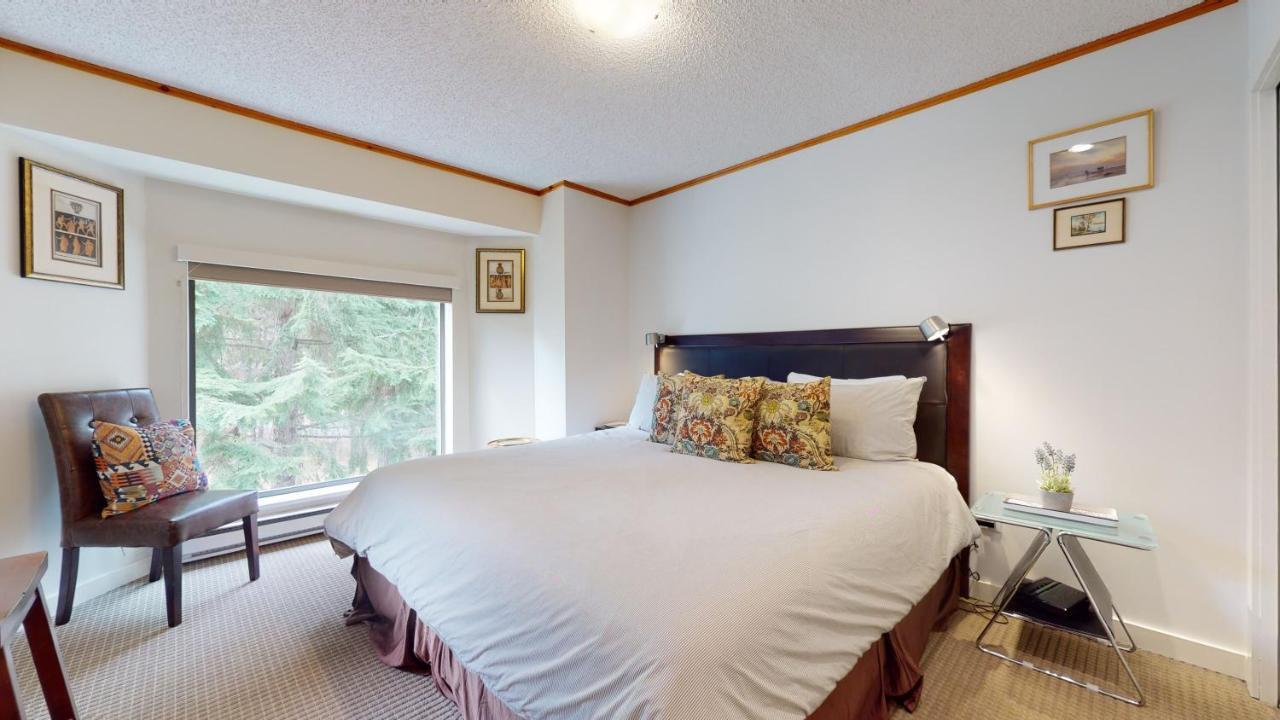 Stylish In A Prime Location By Harmony