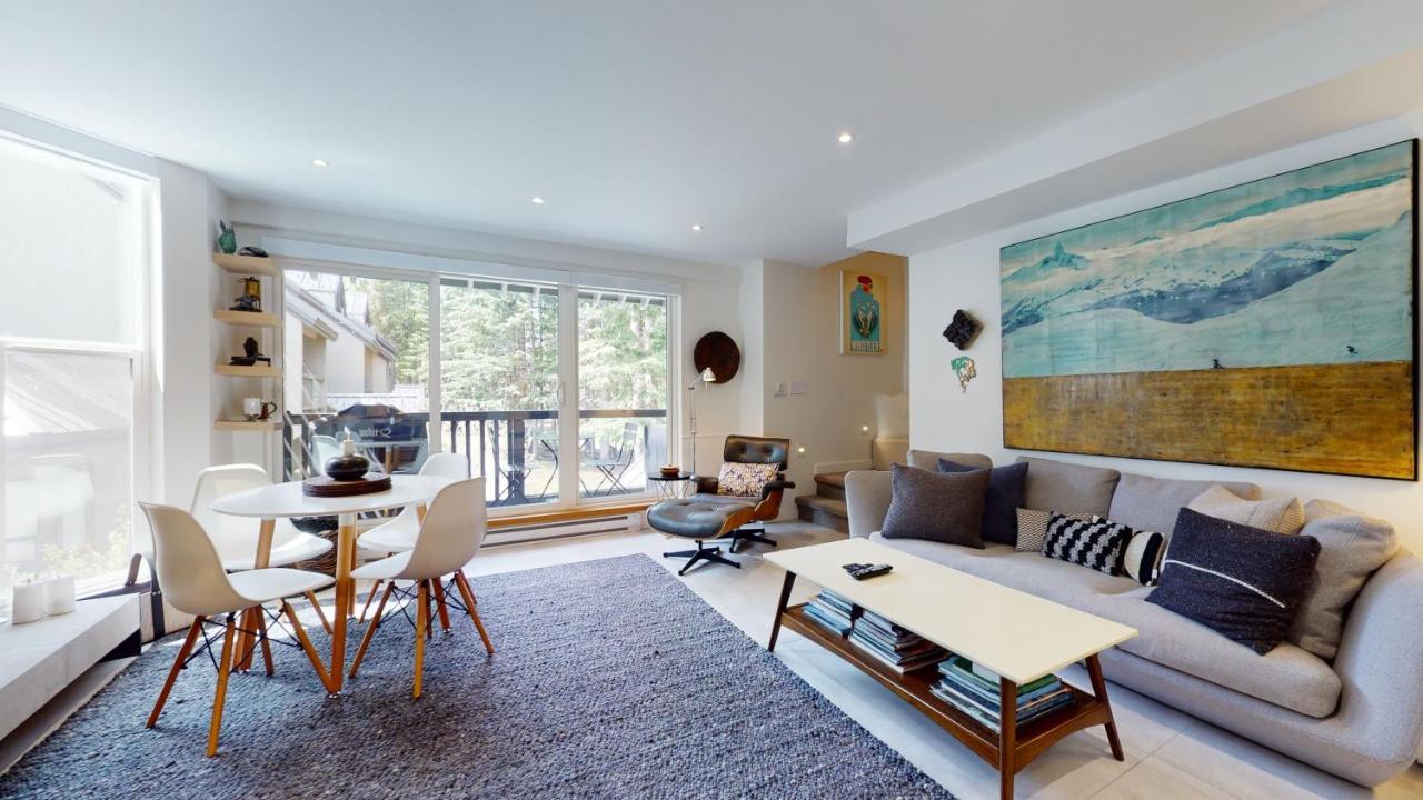 Luxury In A Prime Location By Harmony Holiday home