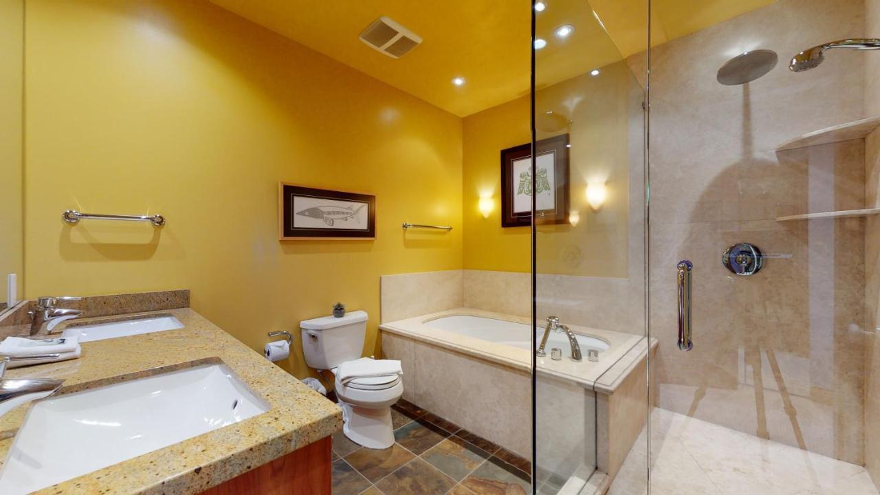 Holiday home Golf Course & Mountain Views By Harmony Whistler